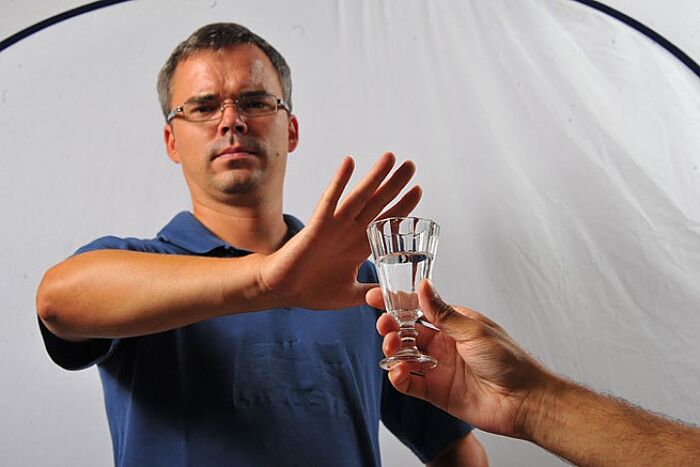 Přestat s alkoholem je způsob, jak přestat pít sami